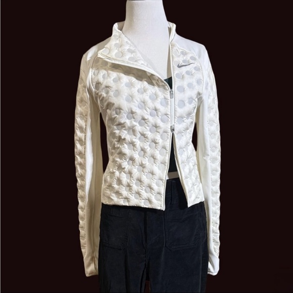 Nike Aeroloft Running Jacket in Eggshell White Sz Small - Picture 1 of 13